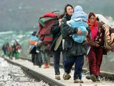 Οι μετανάστες συνεχίζουν να περνούν από τον Έβρο