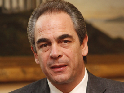 Ο κίνδυνος της χρεοκοπίας δεν έχει αποτραπεί