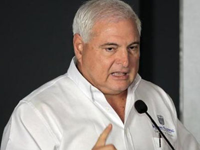 Wikileaks: Κοριούς για τους αντιπάλους του ζήτησε ο πρόεδρος του Παναμά