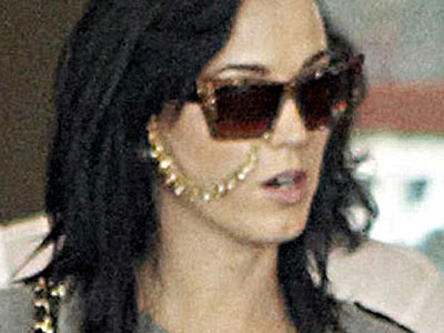 Γι’ αυτό κρυβότανε;