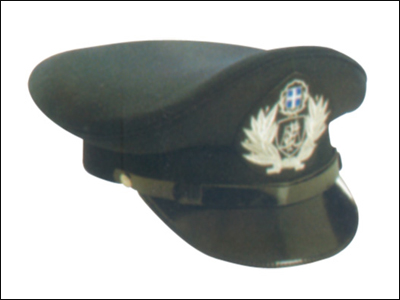 Φόρεσε καπέλο στο βουλευτή ο αστυνομικός