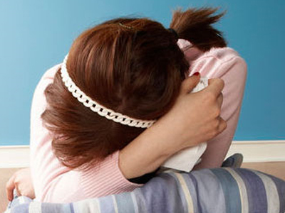 Κατήγγειλε ότι έπεσε θύμα βιασμού από τον σύζυγό της