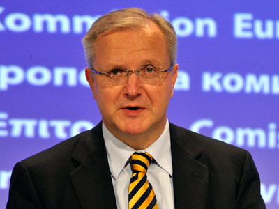 Αυτόματο μηχανισμό κυρώσεων προτείνει ο Όλι Ρεν