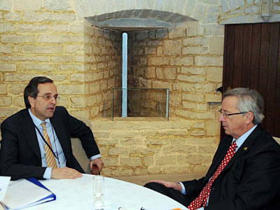 Επιβεβλημένη η επιμήκυνση της αποπληρωμής του χρέους