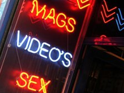 Θετικό τεστ HIV αναστατώνει τη βιομηχανία «ροζ» ταινιών