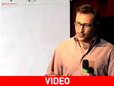 Το βίντεο για τον «εμπνευσμένο ηγέτη» που προβλήθηκε στο υπουργικό συμβούλιο