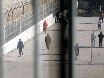 Διπλασιάστηκε ο αριθμός των απεργών πείνας στις φυλακές