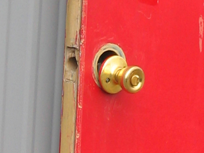 Έκλεψε και προκάλεσε φθορές