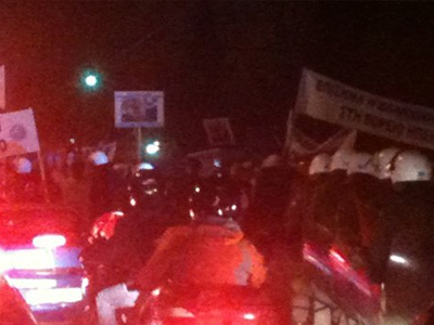 Συγκέντρωση έξω από την πρεσβεία της Αλβανίας