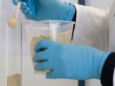 Στη δικαιοσύνη για το σκάνδαλο με τις διοξίνες