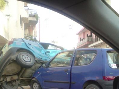 Ευτυχώς η οδηγός τραυματίστηκε ελαφρά