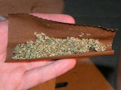 Το ένα τσιγάρο οδήγησε σε μισό κιλό χασίς