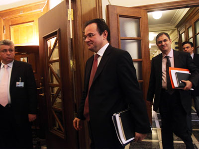 Στο επίκεντρο οι πρώτες αλλαγές και μετατάξεις