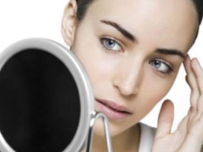 Εξαφάνισε τα σημάδια από το ξενύχτι!