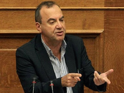 «Η κυβέρνηση εξαερώνει συντάξεις και ασφαλιστικά δικαιώματα»