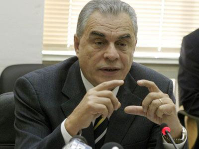 «Θα επανεξεταστεί η ρύθμιση για το γάλα»