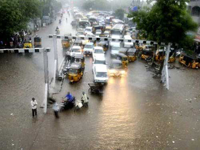 Ινδία: Τουλάχιστον 24 νεκροί από τον κυκλώνα Χουντχούντ
