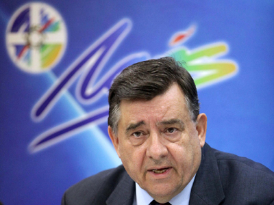 Στη Βουλή η εμπλοκή Καρατζαφέρη με offshore σε σκάνδαλο εξοπλιστικών προγραμμάτων Στη Βουλή η εμπλοκή Καρατζαφέρη με offshore σε σκάνδαλο εξοπλιστικών προγραμμάτων