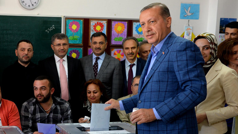 Εκλογές Τουρκία: Δύσκολη η αυτοδυναμία για το κόμμα του Ερντογάν Εκλογές Τουρκία: Δύσκολη η αυτοδυναμία για το κόμμα του Ερντογάν