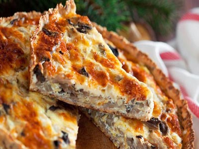 Χορταστική γεμιστή τάρτα με μανιτάρια