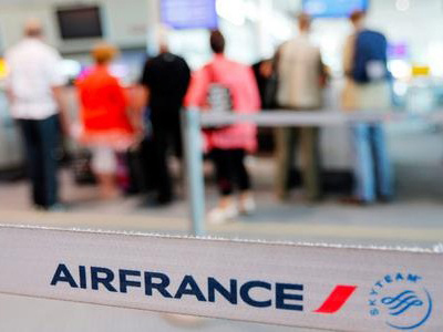 Υποψίες για ασθενή με Έμπολα σε πτήση της Air France