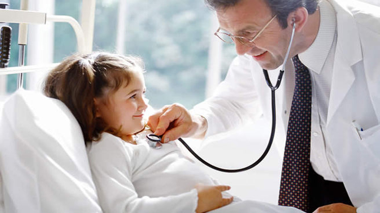 Δωρεάν εξετάσεις σε παιδιά από το «Χαμόγελο του Παιδιού» και τους «Γιατρούς του Κόσμου»