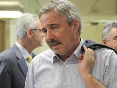 «Να ξεκαθαρίσει ο ΣΥΡΙΖΑ τη θέση του για τους υδρογονάνθρακες»