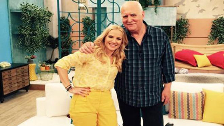 Ο Παπαδάκης μιλάει για την εμμονική του θαυμάστρια και αποκαλύπτει: «Μου είπε ότι την βίασα»