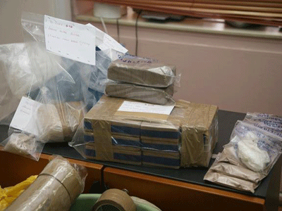 Λάρισα: Συνελήφθησαν πατέρας και γιοι για διακίνηση ναρκωτικών