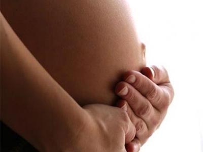 Επίδομα τοκετού και σε άγαμες μητέρες