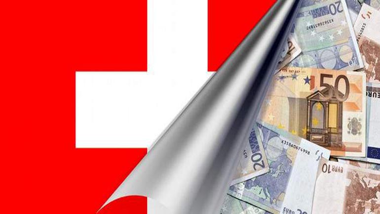 Έσοδα 15 δισ. ευρώ αν φορολογηθούν οι καταθέσεις Ελλήνων στην Ελβετία