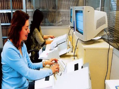 EE:Οι ελληνικοί ΟΤΑ ήταν οι λιγότερο χρεωμένοι τo 2011