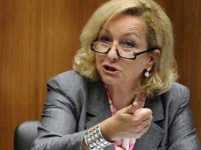 «Η Ελλάδα πρέπει να υλοποιήσει τις μεταρρυθμίσεις»