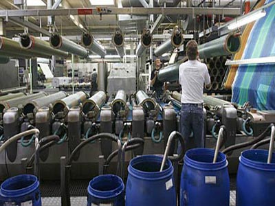 ΗΠΑ: Αύξηση 0,9% της παραγωγικότητας το δ΄ τρίμηνο