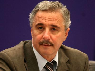 Διευκρινίσεις Μανιάτη για την ηλεκτρική διασύνδεση της Κρήτης