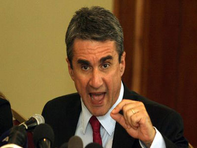 Υπέρ της συνεργασίας ΠΑΣΟΚ και ΝΔ