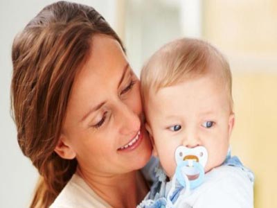 Πιπίλα: Το πιθανό αίτιο για την ωτίτιδα