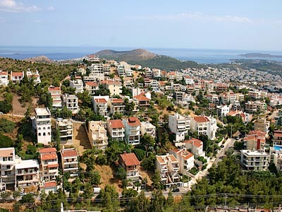 Εξαρθρώθηκε κύκλωμα παράνομης πώλησης ακινήτων