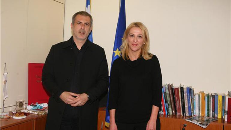 Συνάντηση Δούρου – Μώραλη για τα προβλήματα του Πειραιά