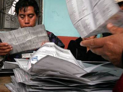 Μεξικό: Στις κάλπες καλούνται 80 εκατ. ψηφοφόροι Μεξικό: Στις κάλπες καλούνται 80 εκατ. ψηφοφόροι