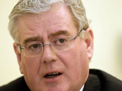 Η Ιρλανδία είναι αποφασισμένη να ολοκληρώσει με επιτυχία το σχέδιο βοήθειας