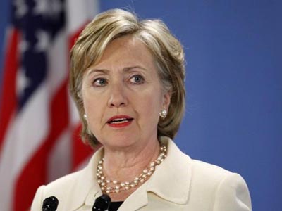 Αντιμετωπίζει ευνοϊκά την θέση Ολάντ υπέρ της ανάπτυξης