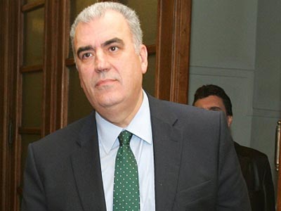 «Ο στόχος για 150.000 λιγότερους δημόσιους υπαλλήλους θα επιτευχθεί»