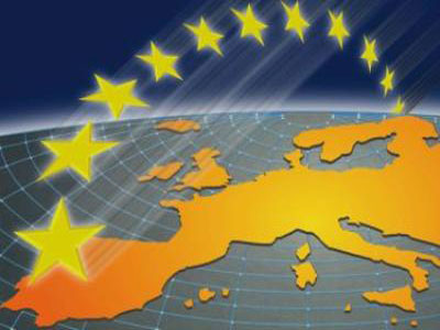 «Έξι στους δέκα Ευρωπαίους θέλουν να παραμείνουν στο ευρώ»