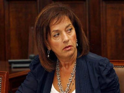 Έντονη κριτική της Β. Παπανδρέου για την δανειακή σύμβαση