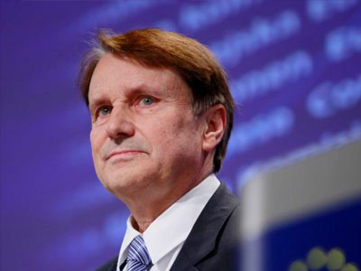 Επαφές Ράιχενμπαχ με τη νέα κυβέρνηση τη Δευτέρα