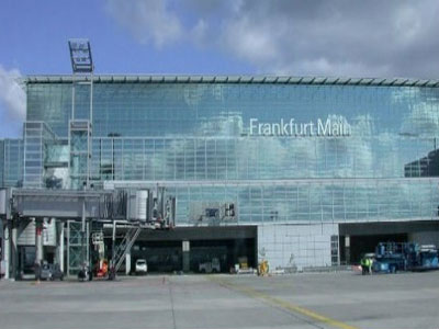 Γερμανία: Εργατοδικείο απαγορεύει απεργία των ελεγκτών εναέριας κυκλοφορίας