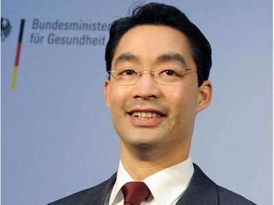 Υπέρ ενός συμφώνου ανάπτυξης με έμφαση στις μεταρρυθμίσεις