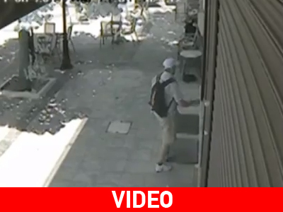 Στη δημοσιότητα βίντεο από τη ληστεία σε τράπεζα στο Βελεστίνο Στη δημοσιότητα βίντεο από τη ληστεία σε τράπεζα στο Βελεστίνο