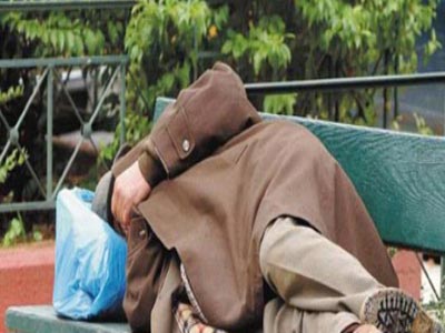 Συντονισμένη βοήθεια σε άστεγους του Βόλου